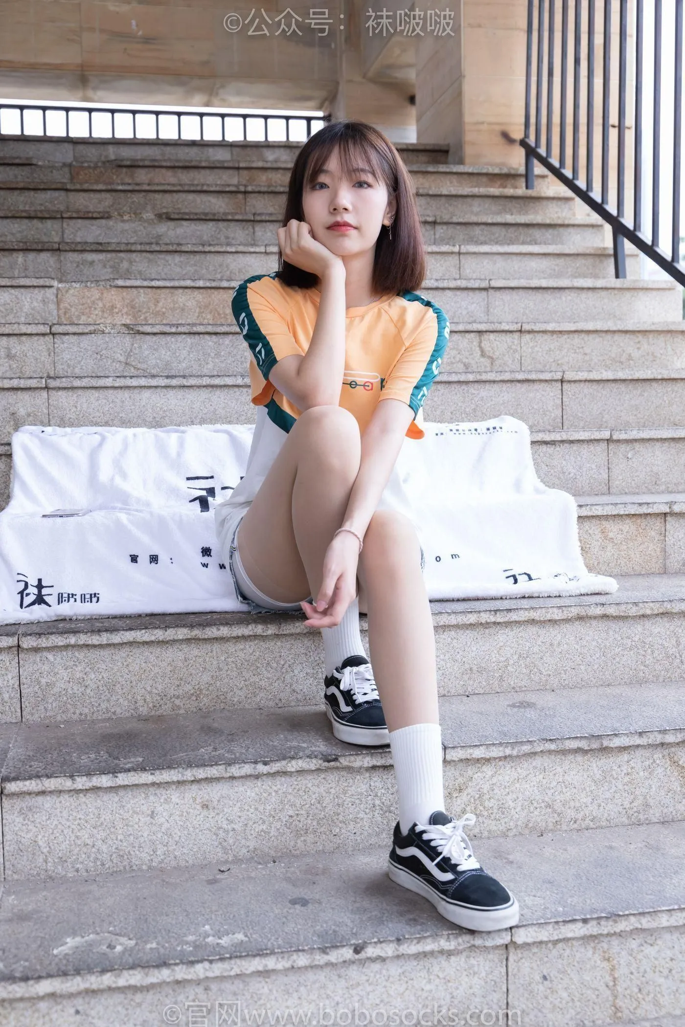 [BoBoSocks袜啵啵]NO.069 小甜豆-vans板鞋、白棉袜、肉丝 [135P]插图4